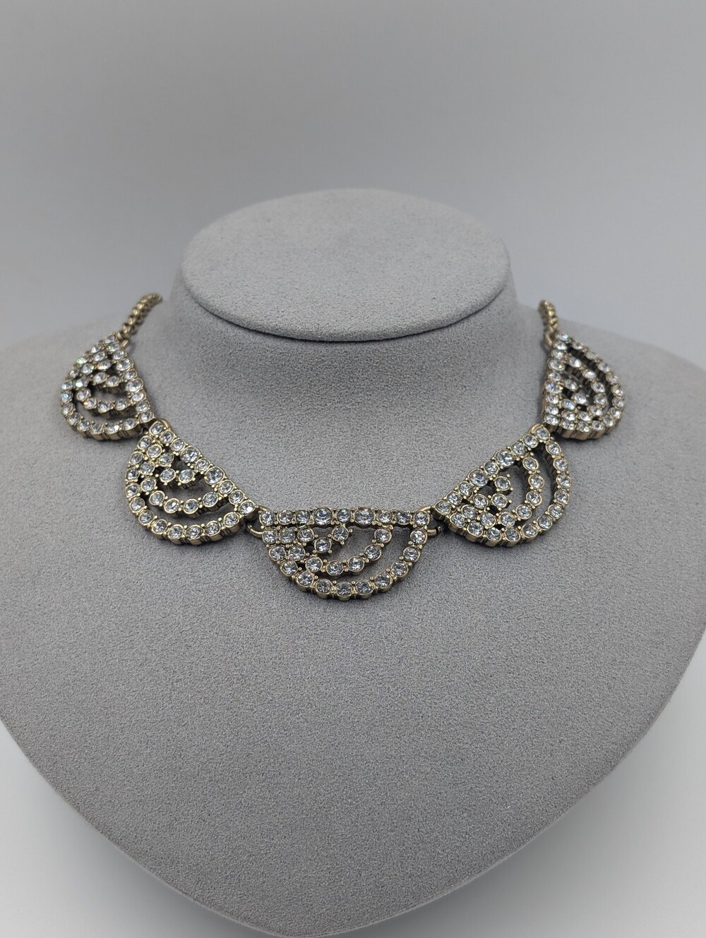 J.Crew Crystal Teardrop Bib Statement Necklace Gold Tone EUC 0331